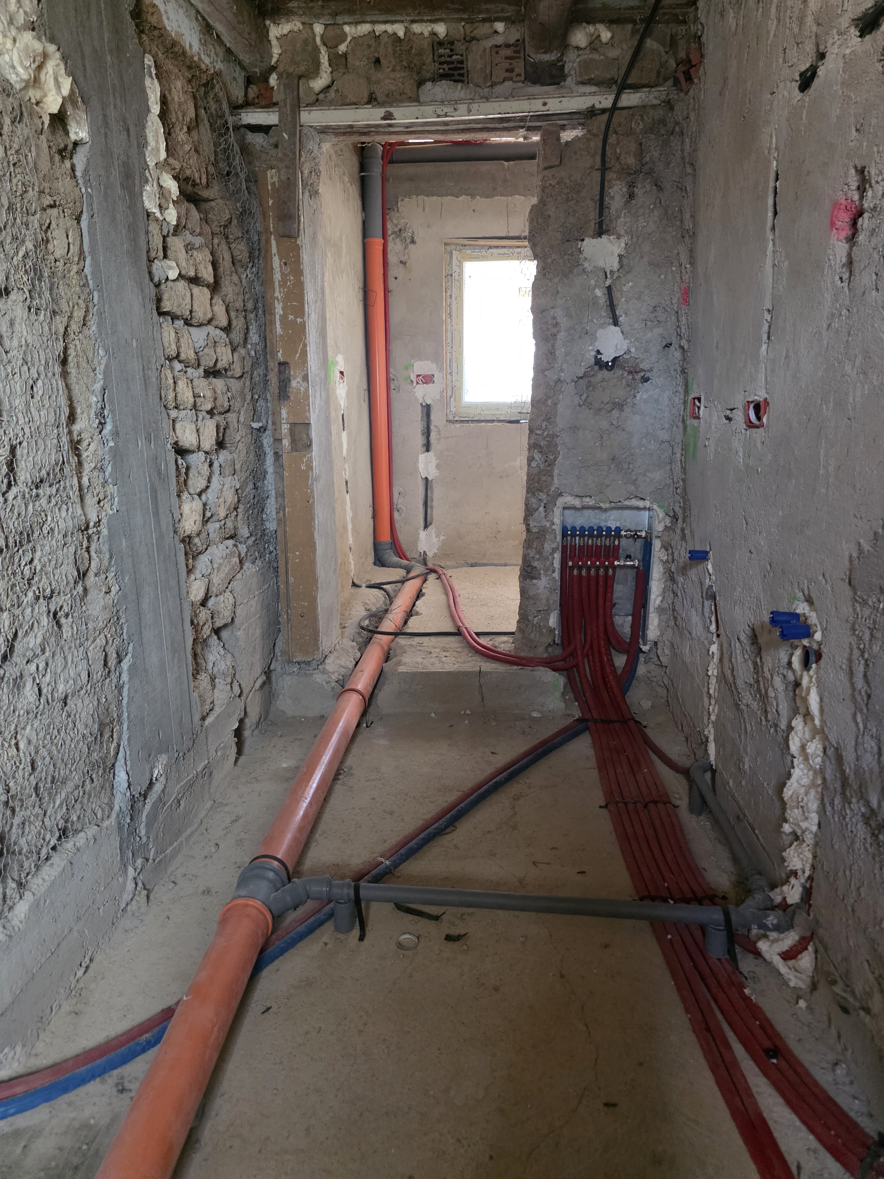 Instalații sanitare — coridor